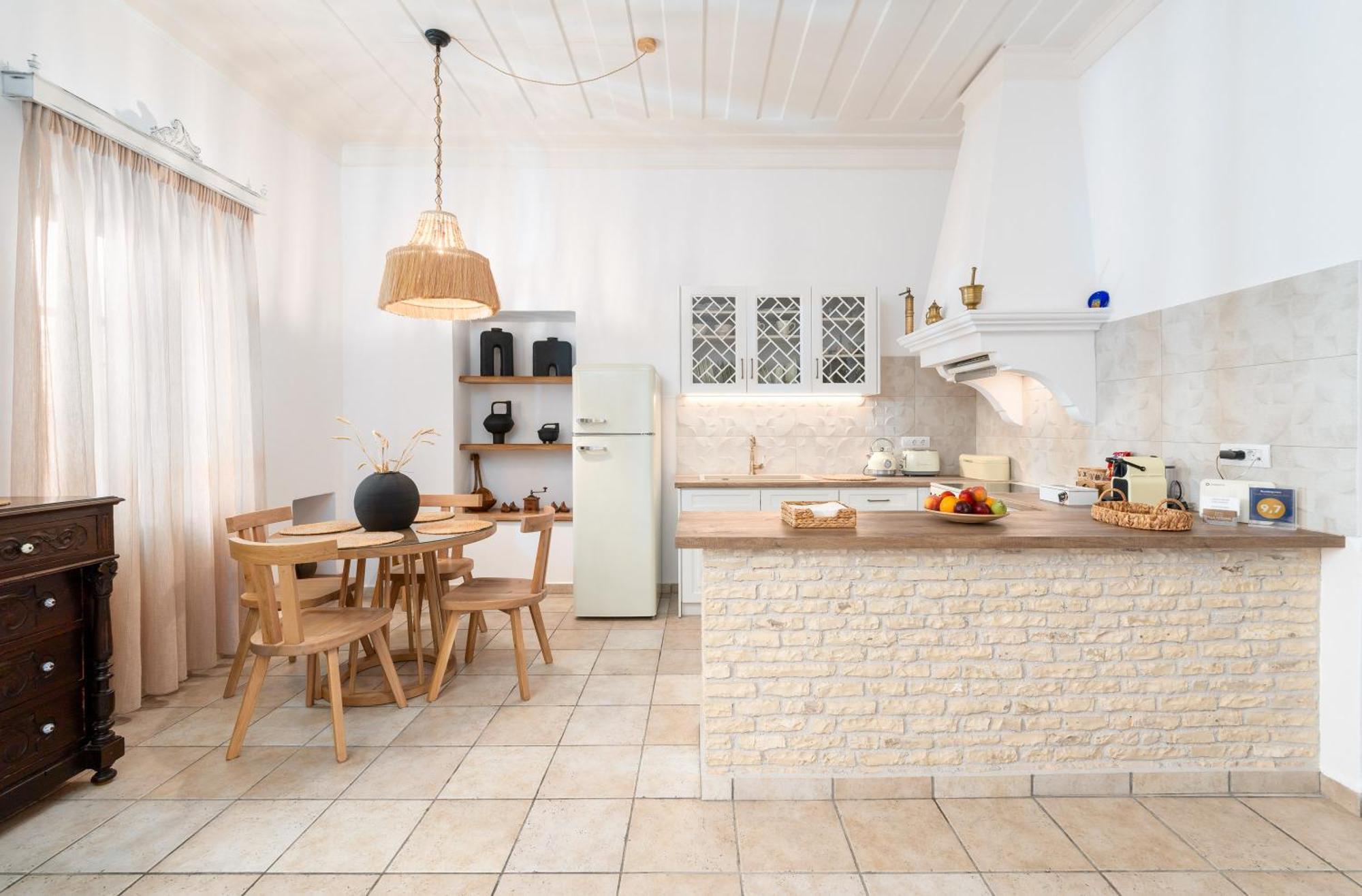 Villa Antonis Chalki Town 외부 사진
