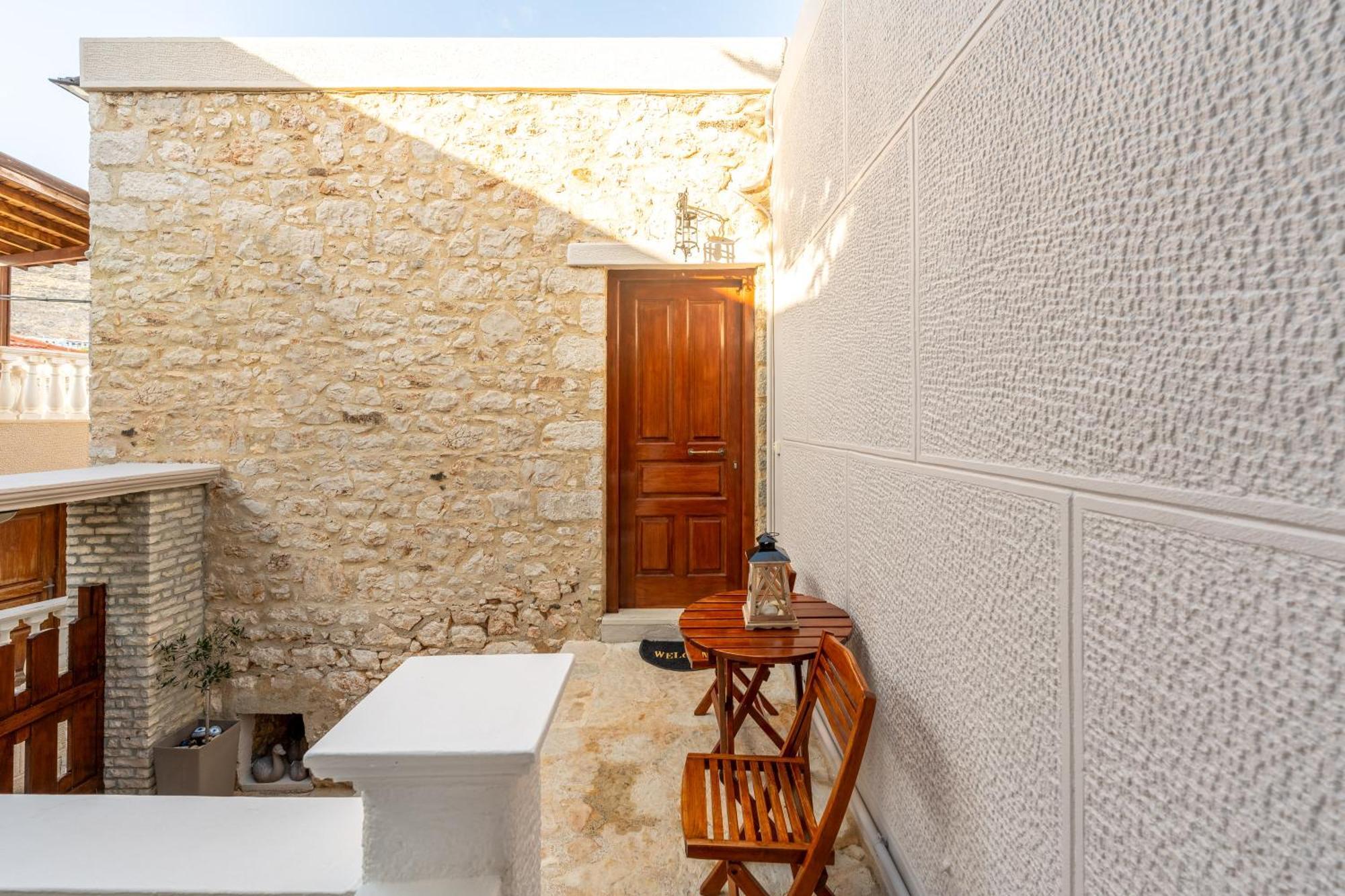 Villa Antonis Chalki Town 외부 사진